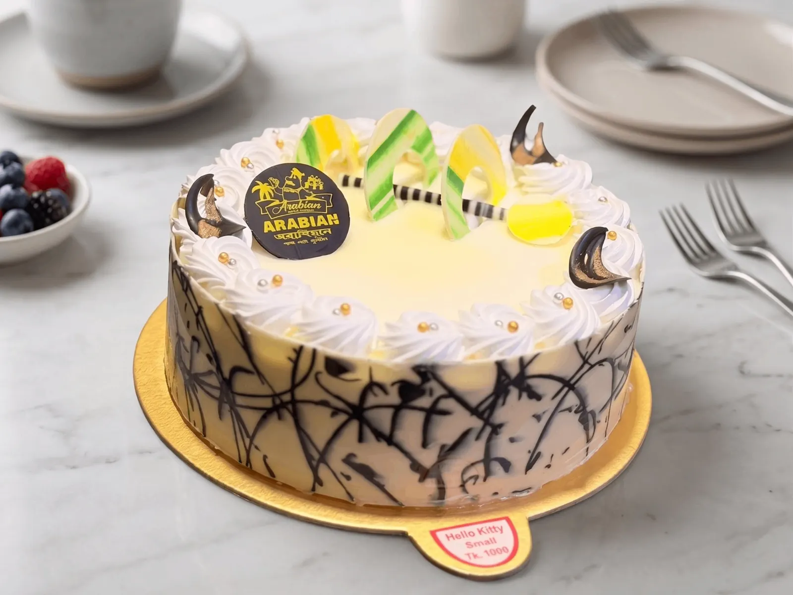 Hello Kitty Cake
